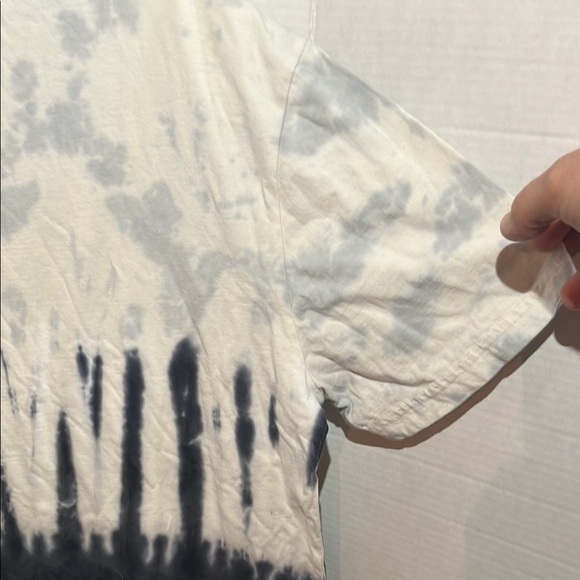 Old navy Black and White Short Sleeve Tee - Picture 6 of 7